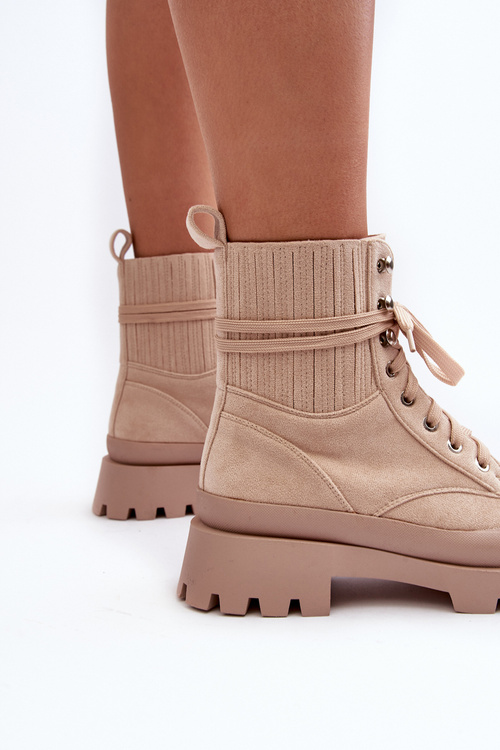 Жіночі черевики Trapper на шнурівці бежеві Gordts