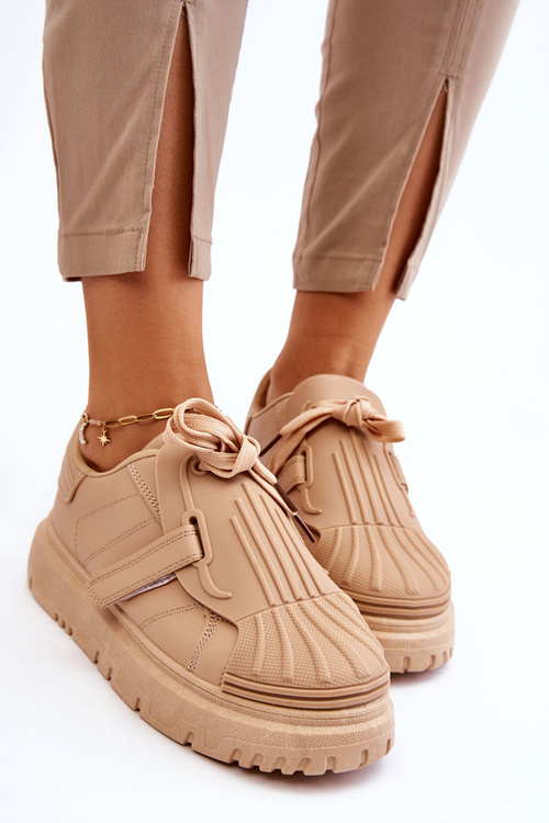 Жіноче модне спортивне взуття бежеві Genesis