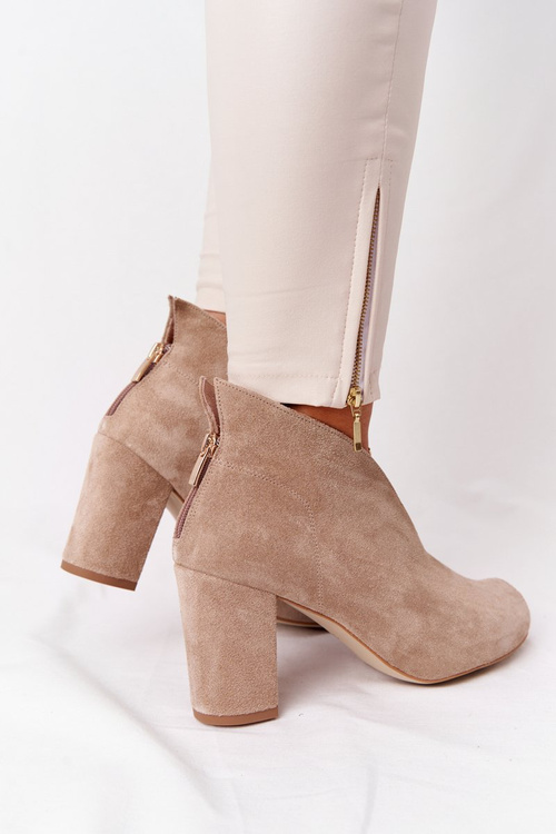 Замшеві чоботи на шпильці з вирізом Exquisite 1243 Beige