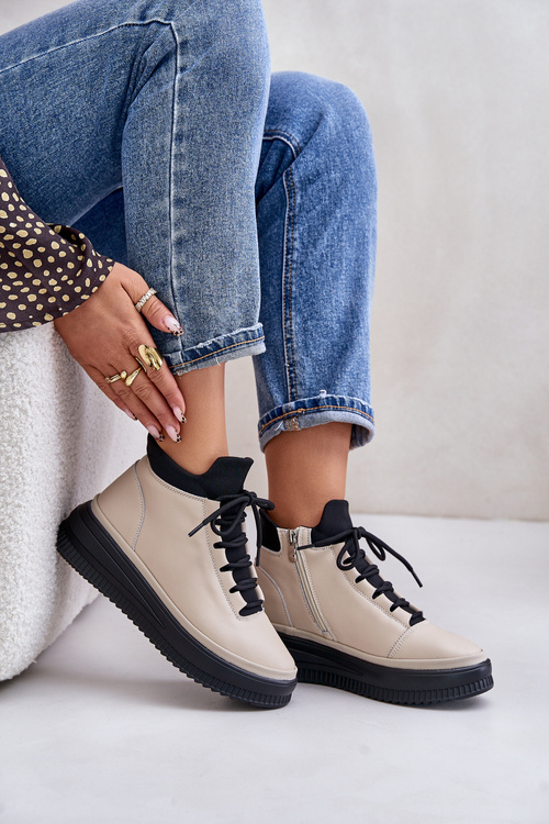 Легке шкіряне спортивне взуття на платформі бежеве Artiker 55C0554