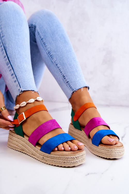 Жіночі замшеві босоніжки з пряжкою різнокольорові Corestra