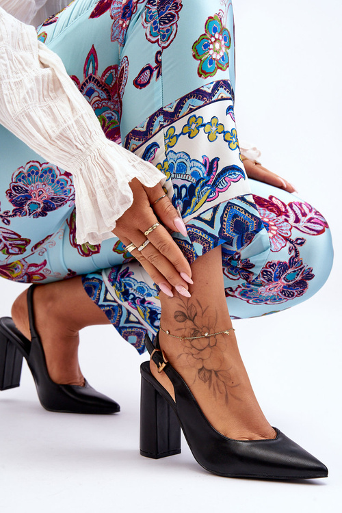 Класичні човники на каблуці з шипами Чорні, моя любов