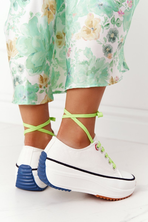 Жіночі кросівки на платформі білі Electric Love
