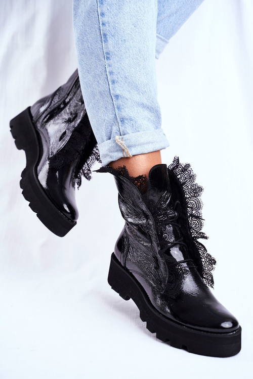 Чоботи жіночі лаковані шкіряні чорні Montegero