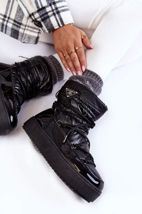 Модні жіночі зимові черевики на шнурівці чорні Carrios