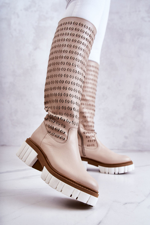 Ажурні шкіряні чоботи на блискавці бежеві Lativia