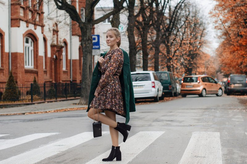 Чоботи жіночі на підборах чорні So Good