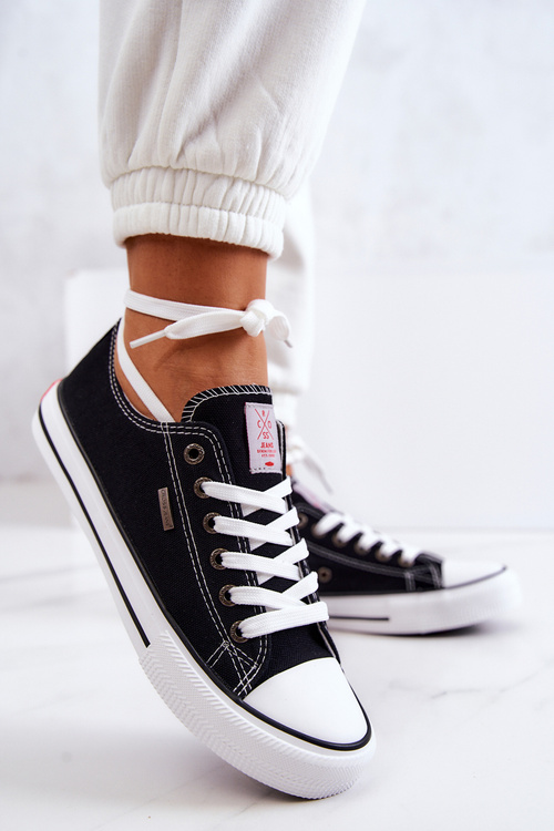 Жіночі класичні кросівки Cross Jeans JJ2R4011C чорні