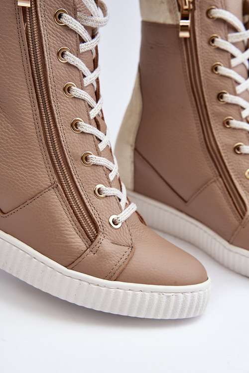 Бежеві жіночі шкіряні кросівки на танкетці Zazoo 3081