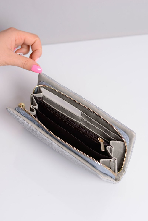 Великий жіночий сірий гаманець з кишенею
