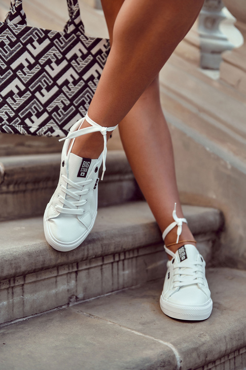 Жіночі шкіряні тенісні туфлі BIG STAR EE274316 Білі