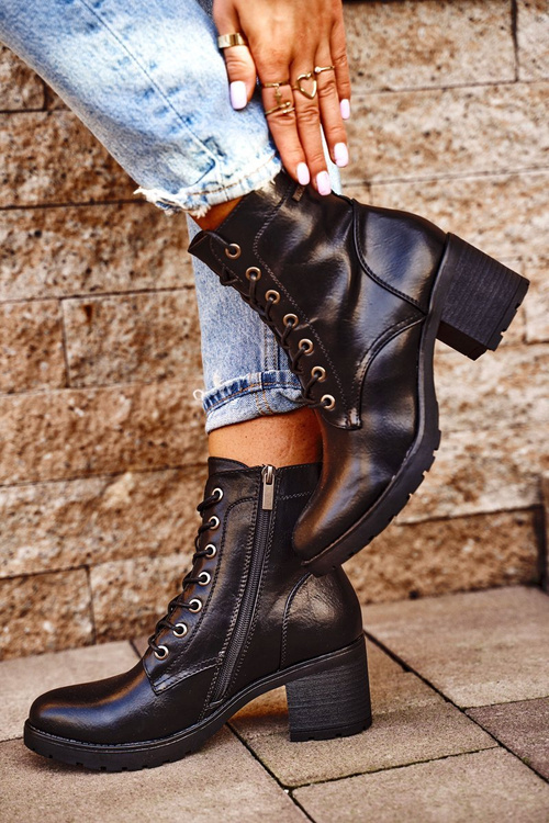 Чоботи жіночі на високих підборах Чорне волокно