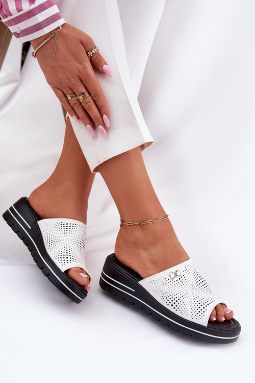 Жіночі шкіряні сандалі на платформі Vinceza 41477 білі