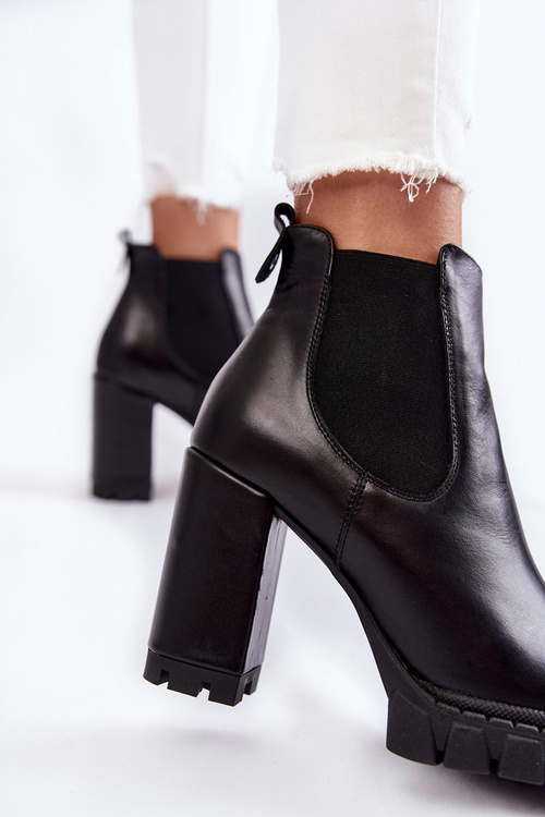 Гладкі шкіряні чоботи на штанзі Чорний Eldey