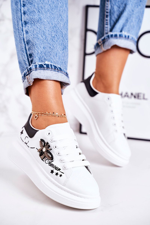 Жіноче спортивне взуття Кросівки Fly White Amour