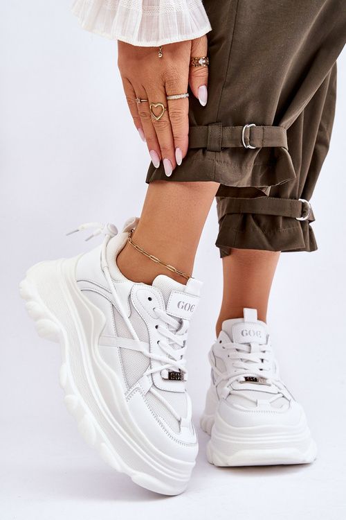 Спортивне взуття на масивній платформі GOE LL2N4029 біле
