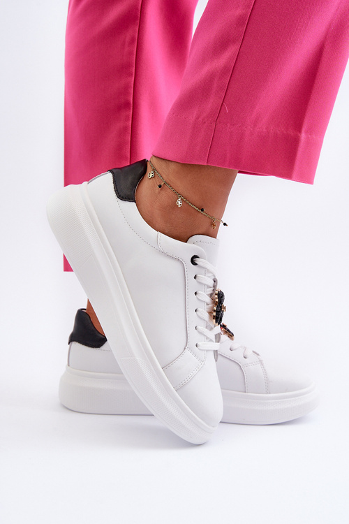 Жіночі шкіряні кросівки з ведмедиком білі Mirven