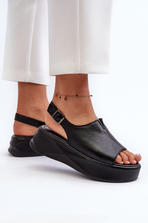 Жіночі шкіряні босоніжки на платформі D&A SJ2301-2 Чорні