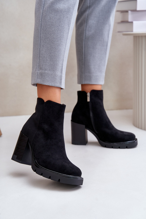 Екозамшеві ботильйони на підборах чорні Cediona