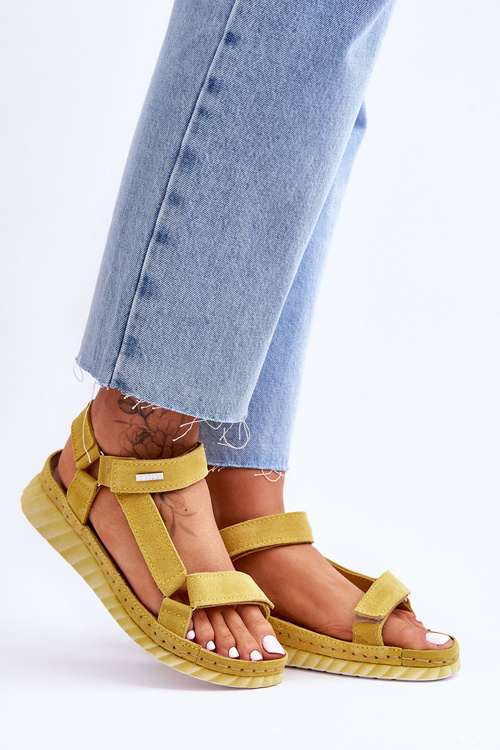 Замшеві босоніжки Big Star на липучці LL276013 жовті