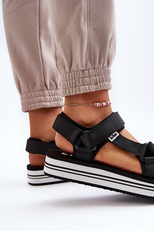 Жіночі босоніжки на платформі Lee Cooper LCW-24-05-2753L чорні