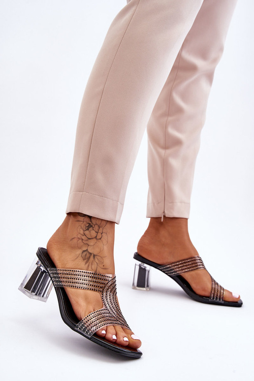 Босоніжки на підборах зі стразами Black Jaxen