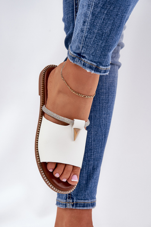 Екокожані Сандалі На Плоскому Каблуці З Декоративною Стрічкою Білі Hirtewi