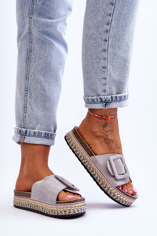 Жіночі босоніжки на декорованій платформі сірі Джойс