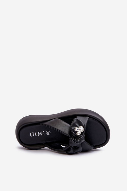Чорні жіночі шкіряні босоніжки на платформі GOE NN2N4110