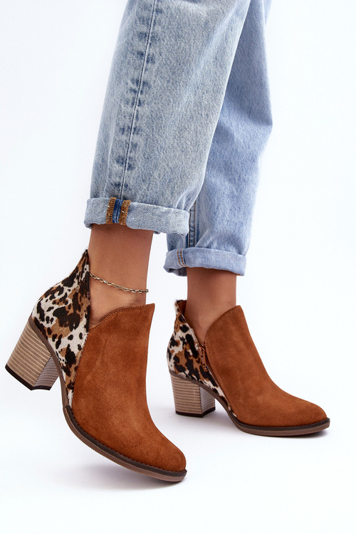 Жіночі шкіряні чоботи на підборах Maciejka коричневі 04492-98