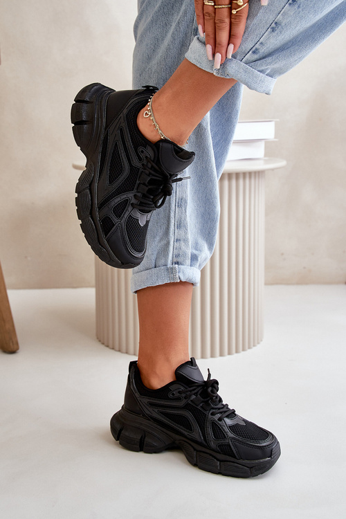 Модне спортивне взуття Кросівки чорні Frezio