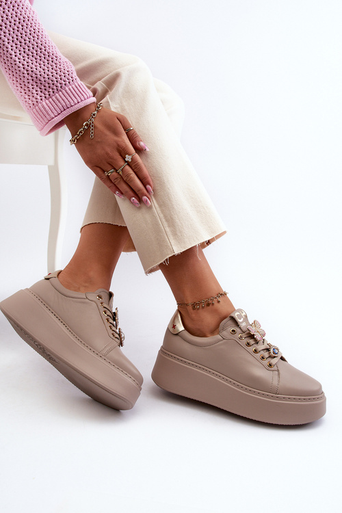 Жіночі шкіряні кросівки з декором CheBello 4292 Бежеві
