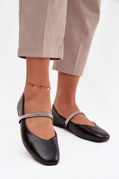 Жіночі балетки з блискучими ремінцями чорні Ilirene