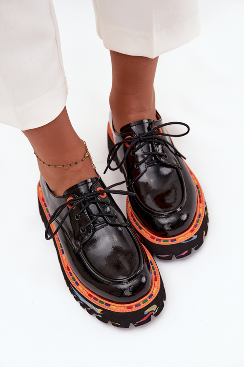 Шкіряне жіноче лаковане взуття Artiker 57C0176 Чорне