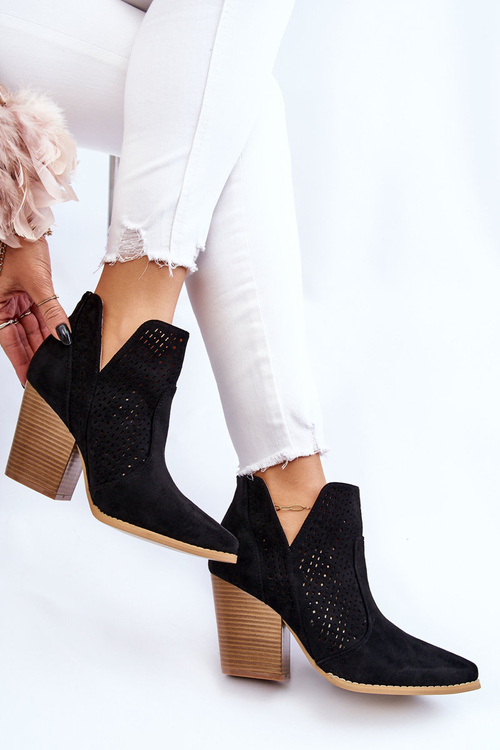 Жіночі чоботи на шпильці замшеві ажурні чорні відтінки
