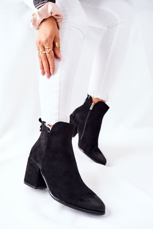 Жіночі чоботи на високому каблуці замшеві чорні каррік