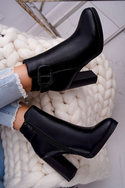 Чоботи жіночі на шпильці чорні Mastor