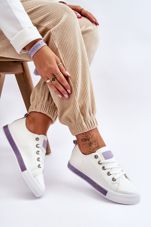 Жіночі низькі кросівки з форсунками біло-фіолетові Demira