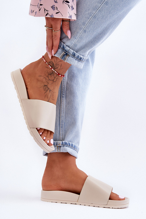 Жіночі класичні тапочки бежеві Rolien