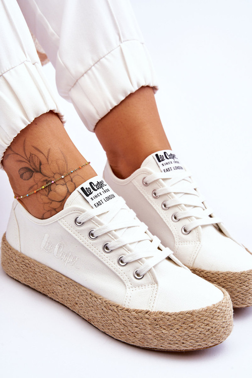 Модні плетені кросівки Lee Cooper LCW-23-31-1796L білі