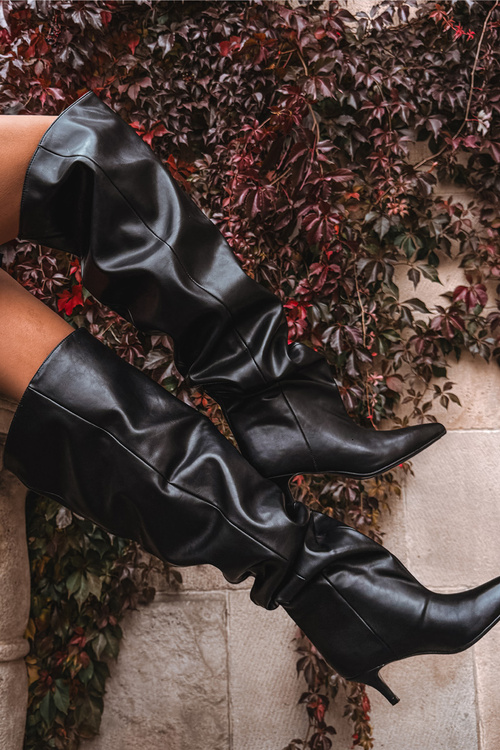 Чоботи жіночі на підборах чорні Ysolienne