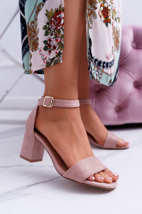 Рожеві жіночі замшеві босоніжки на шпильці NewGenua