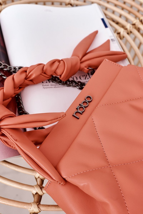 Маленький стьобаний гаманець на ланцюжку NOBO NBAG-K1330 Персиковий