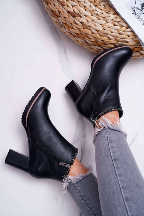 Чоботи жіночі на підборах шкіряні Big Star Black BB274618