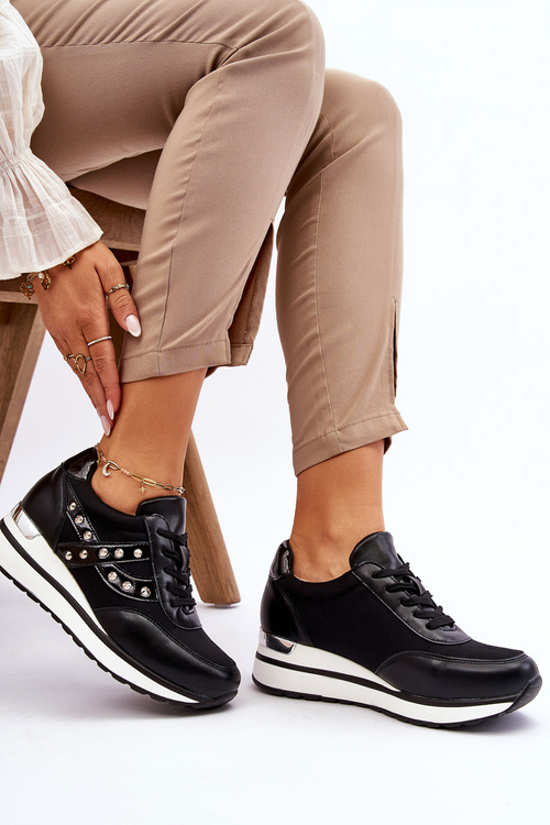 Чорні кросівки Adley з шипами