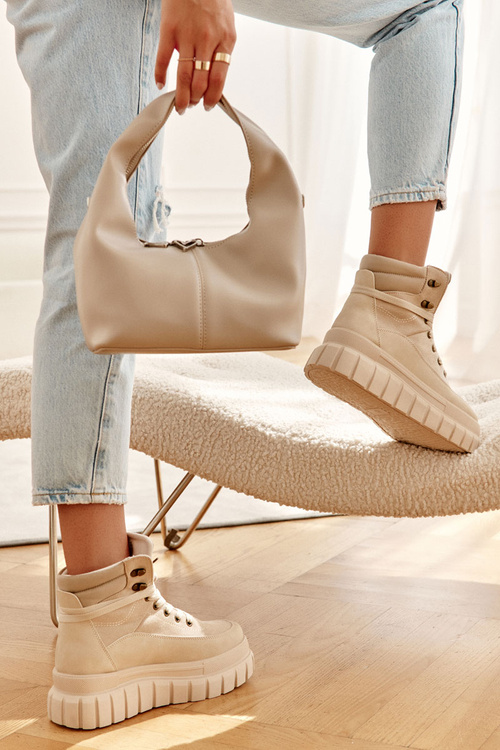 Зручні черевики на платформі бежеві Sanchio