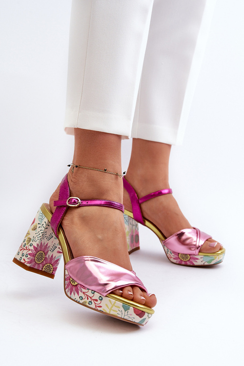 Жіночі босоніжки на шпильці з квітковим принтом D&A CR980, рожеві