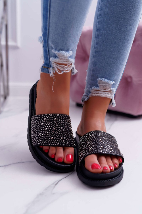 Жіночі шльопанці з цирконієм чорні XTI 48821