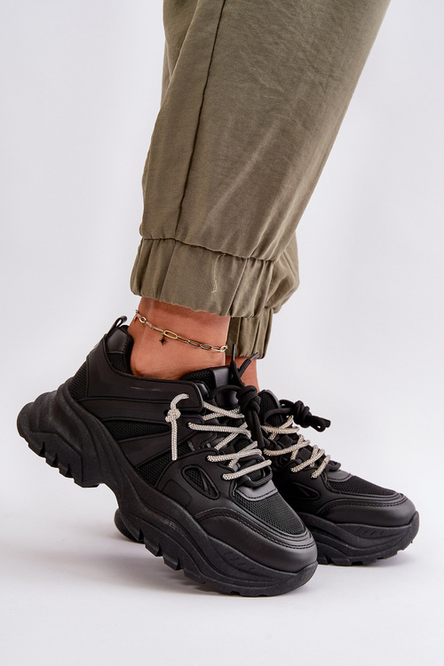 Жіночі кросівки на масивній підошві з декоративною шнурівкою Black Relissa