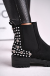Чорні жіночі чоботи зі сріблястими заклепками